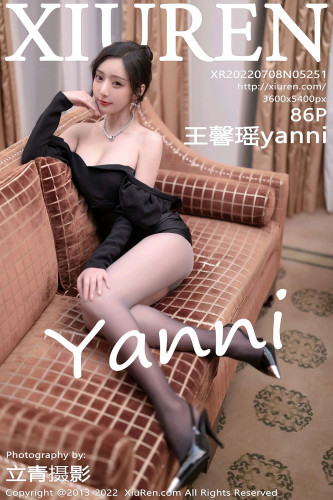 XiuRen-No.5251-王馨瑶-黑低胸短礼服搭黑丝